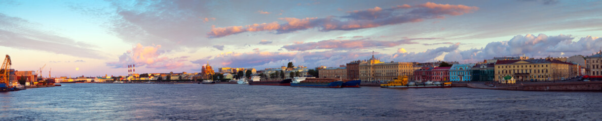 Fototapeta na wymiar Neva river in morning. Saint Petersburg