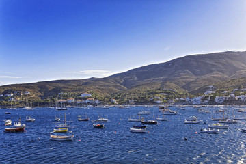 Fototapeta na wymiar Cadaques harbor and city view in summer