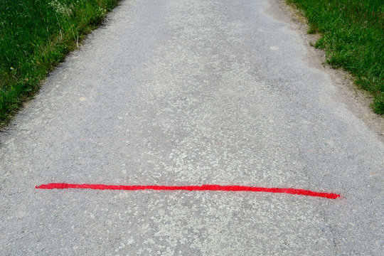 Rote Linie, q.