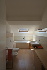 Attico, bagno