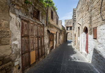 Fototapeta na wymiar Street in Rhodes old town, Greece