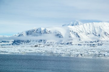 Arktyczna wiosna na południowym Spitsbergenie © KrisGrabiec
