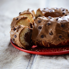 Napfkuchen mit Nougatglasur, vegan