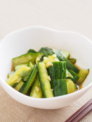 きゅうりの辛味漬け