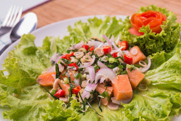 spicy salmon Fresh salad In bold is the Asian counterpart.