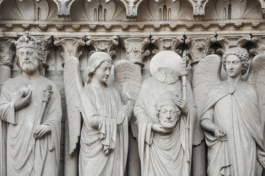 Esculturas de la catedral de Notre Dame de Par&iacute;s, Francia