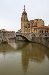 Obraz premium The Church of San Anton in Bilbao's old town, Spain