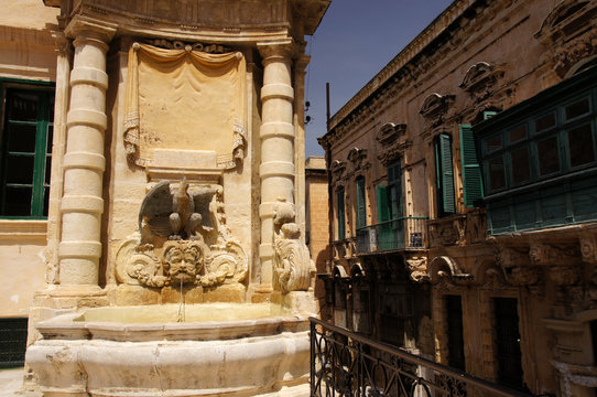 Fontaine du Parlement sur Saint George's square 