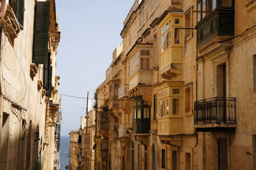 Bow-window dans les rues de La Valette
