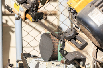 Material preparation cutting round bar by brand saw machine