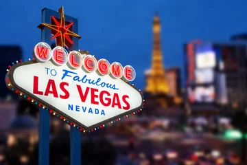 Foto op Plexiglas LAS VEGAS - 12 MEI: Welkom bij het fantastische neonbord van Las Vegas met © littlestocker