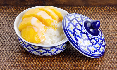 Thai dessert, Mango with sticky rice.