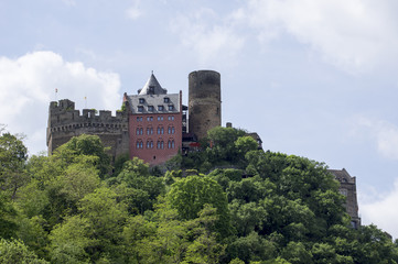 Fototapeta na wymiar Burg Schönburg bei Oberwesel am Rhein, Deutschland