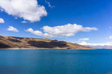 Holy Yamdrok lake in Tibet