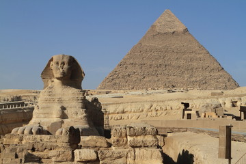 Die Pyramiden und Sphinx von Gizeh in Ägypten
