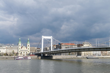 Fototapeta premium Elisabeth bridge in Budapest, Hungary