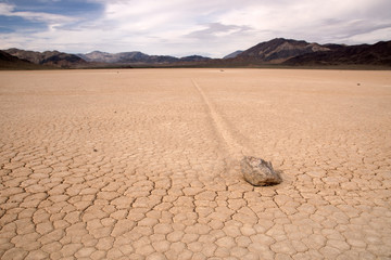 Wandernde Felsen, Death Valley NP, Kalifornien, USA