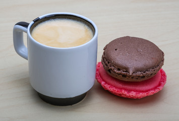 Espresso with macaroons