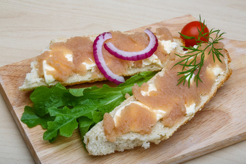 Sandwich with cod roe