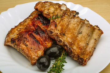 Roasted pork ribs