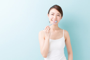 美容　歯磨き