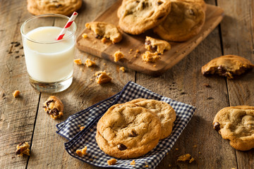 Homemade Chocolate Chip Cookies