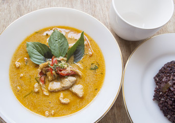 Dried red coconut curry with pork(Panaeng) : Delicious and famou