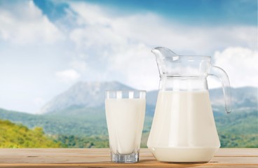 Milk, organic, health.