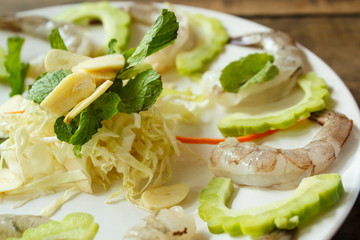 Raw shrimp and spicy sauce, seafood thailand.