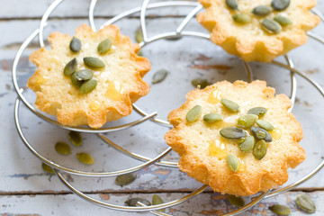 Cakes with pumpkin seeds and honey
