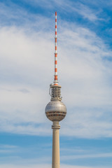 Nahaufnahme des Berliner Fernsehturms