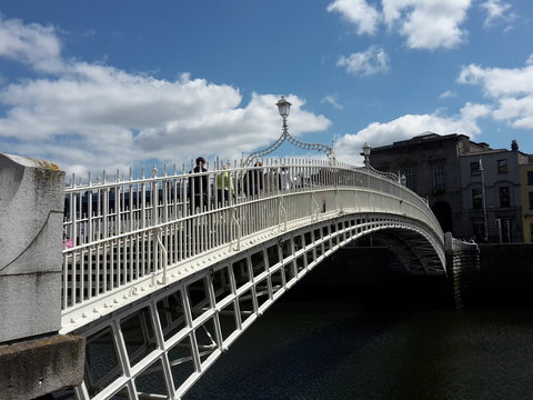 Halfpenny Bridge