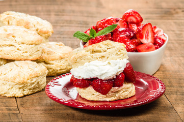 Plate with strawberry biscuit dessert