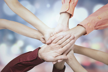 Entrepreneurs joining hands