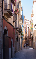 Fototapeta na wymiar narrow street of Tarragona