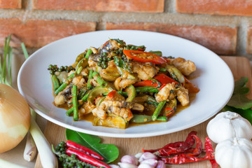 stir fish with spicy curry