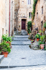 Obrazy na Szkle  Ulice starego włoskiego miasta Bagnoregio, Lazio
