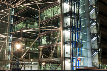 Fototapeta premium Building illuminated