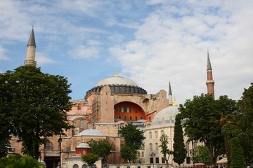 Fototapeta na wymiar Beautiful Hagia Sophia in Istanbul Turkey