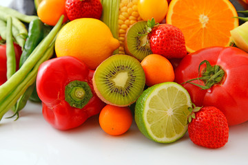 新鮮な果物と野菜
