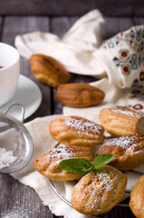 Madeleine cookies with cinnamon