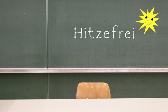 Hitzefrei Wort an der Tafel