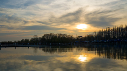 Obraz premium Strange Sunset Over Balaton