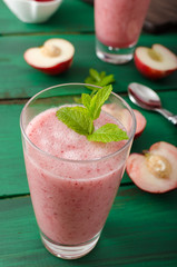 Nectarine smoothie with mint