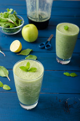 Fresh herbs smoothie