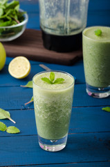 Fresh herbs smoothie
