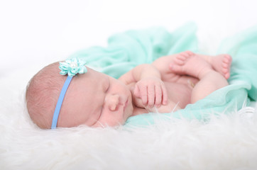 Schlafendes Neugeborenes