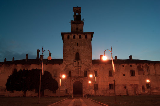 cusago castle
