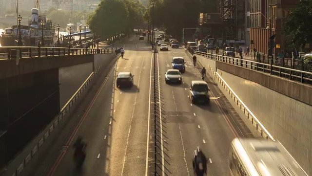 Traffic time-lapse next to the Thames in London.