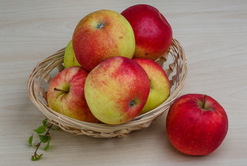 Few apples